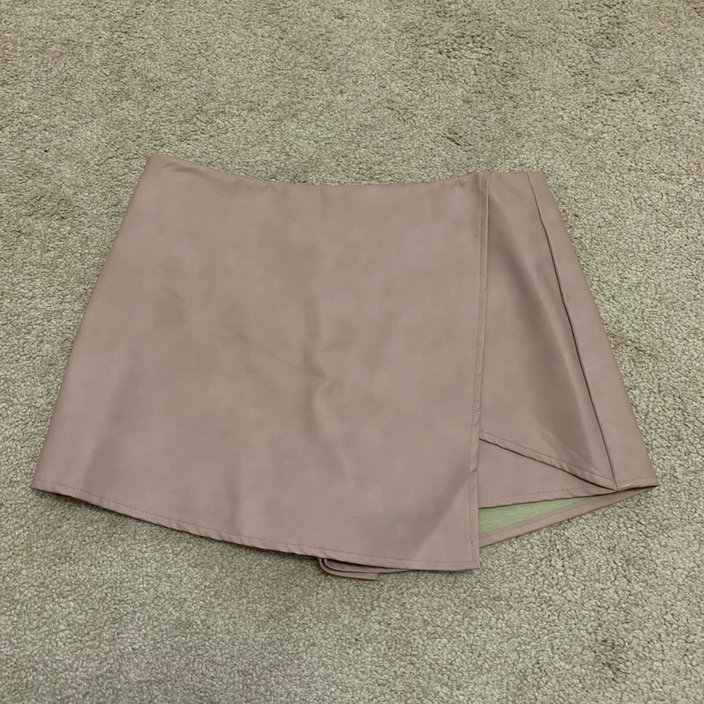 Light pink skort
